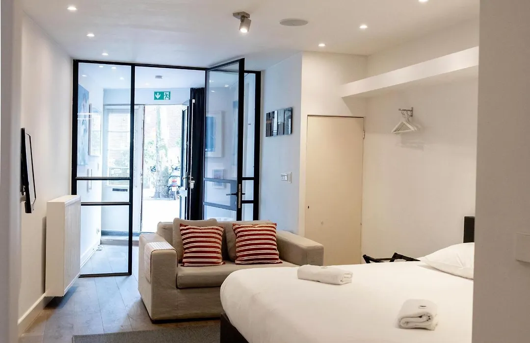 Spui Apartment In Center-1